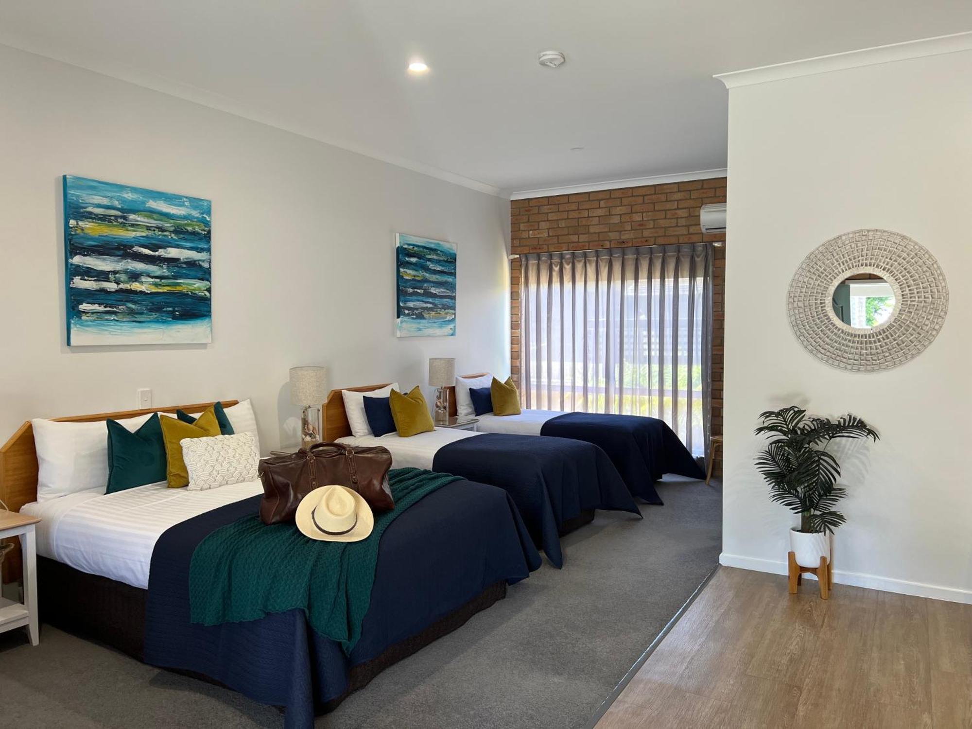 Coastal Waters Motor Inn レイクス・エントランス エクステリア 写真